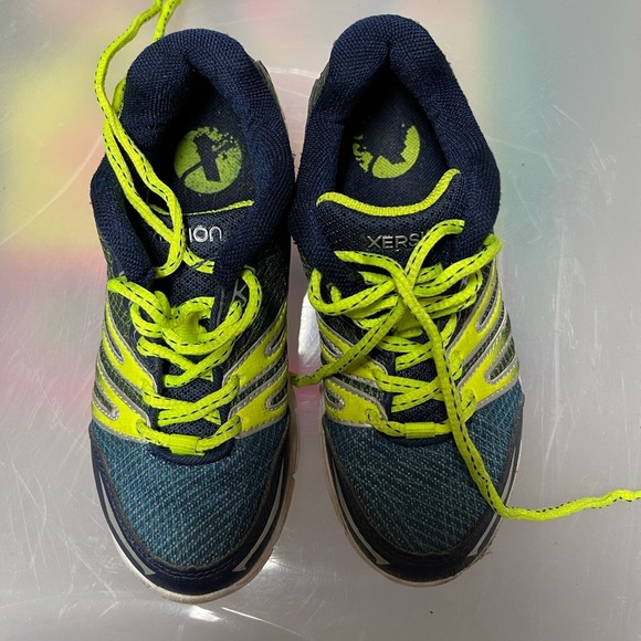 Xersion Pivotal 2 boys running shoes - Picture 2 of 5